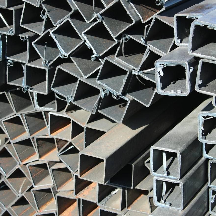 Cut ends of square aluminium tube profiles